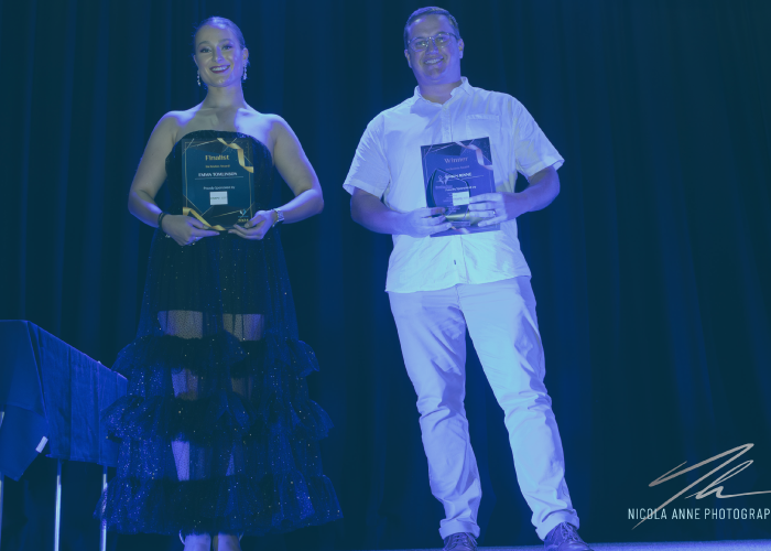 ENTERTAINMENT_700X500_4_BLUE